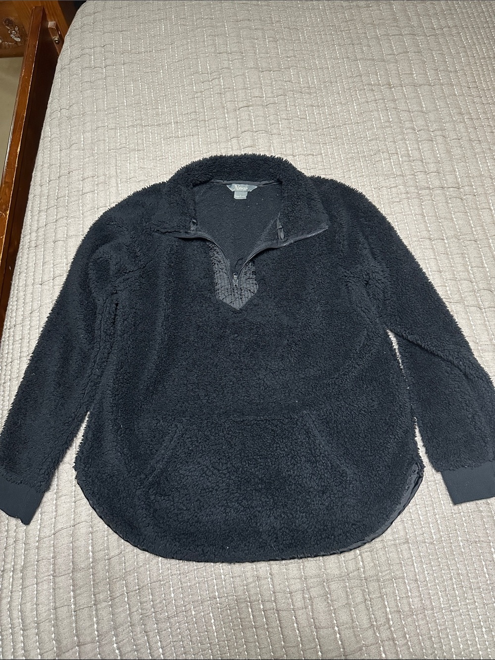 Cozy Women’s Black Sherpa Pullover Sweater